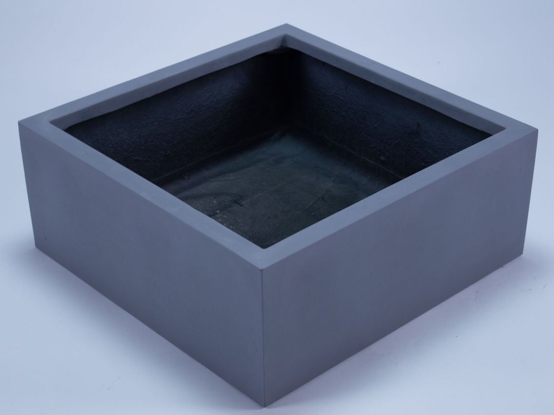 Elegant Einrichten | Pflanzkübel | Fiberglas | niedrige quadratisch | 50x50x20cm | grau.