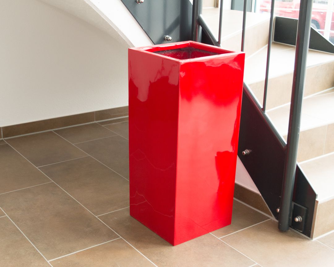 Elegant Einrichten | Pflanzkübel | Fiberglas | säule | 30x30x90cm | hochglanz rot